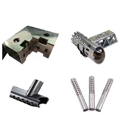 Ipe를 200 철재 구조물 절단으로 잘라주는 300 밀리미터 사각형 구조적 CNC 강관 레이저